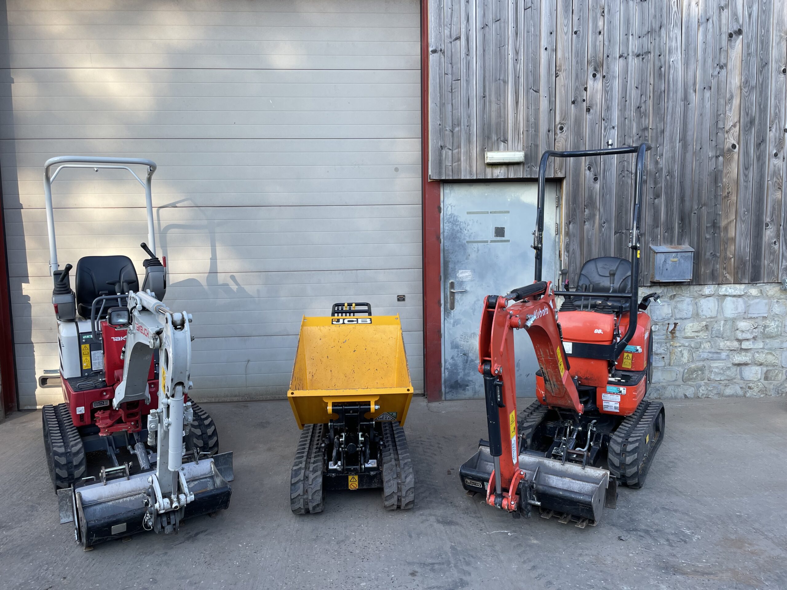 Micro or Mini Digger & 1 Ton Dumper